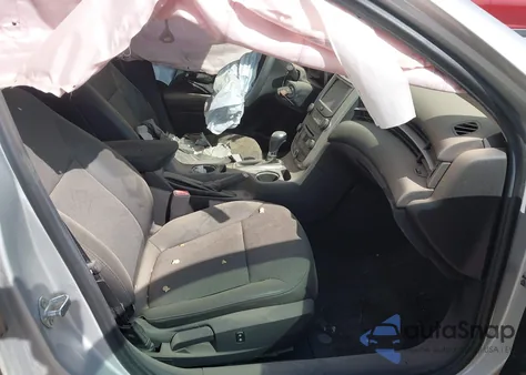 2014 Chevrolet Malibu 1Lt из США, поврежденный, VIN 1G11C5SL2EF275253